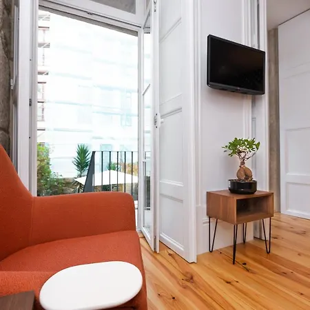 Apartment Low Cost Parking - Private Garden - Almada 392 Porto