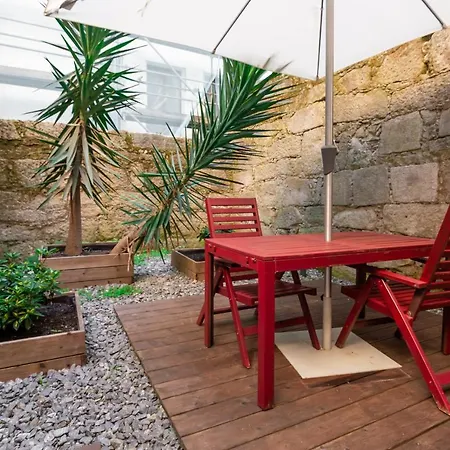 Low Cost Parking - Private Garden - Almada 392 Apartment Porto